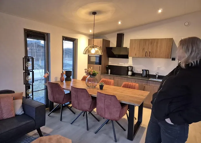 Cozy Near The Энкхейзен