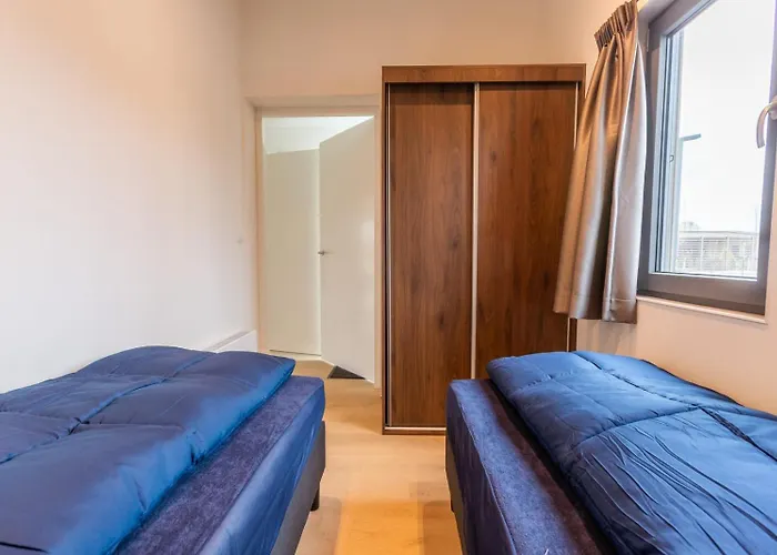 Cozy Near The * Энкхейзен